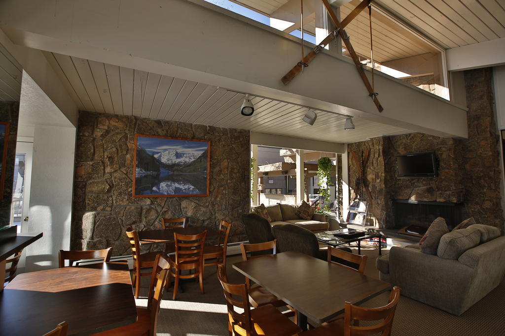 Pokolodi Lodge Snowmass Village Restaurant photo